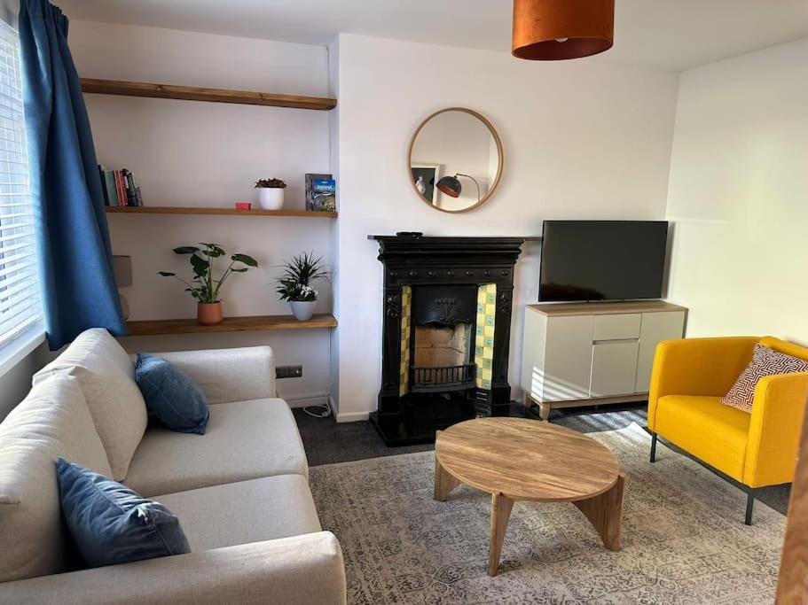 Revamped Holywood Town Centre House Διαμέρισμα Εξωτερικό φωτογραφία