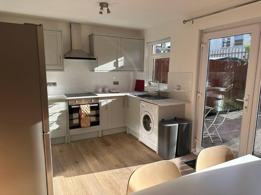 Revamped Holywood Town Centre House Διαμέρισμα Εξωτερικό φωτογραφία